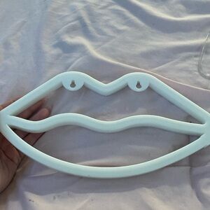 Neon lips led light (hot pink)